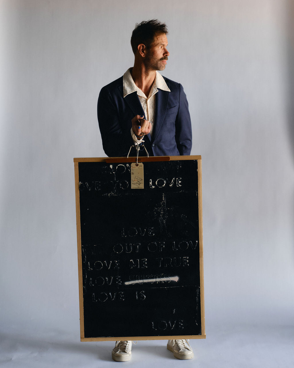 love doesn't suck